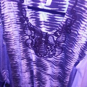 Women's fashion top. Chicos